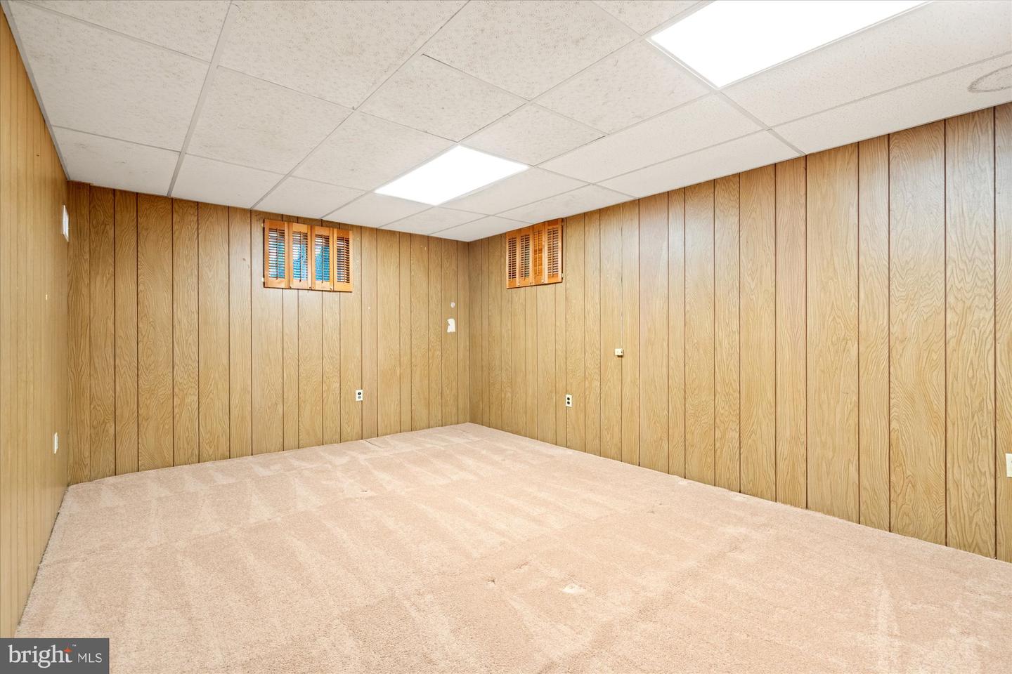 8316 Ashwood Dr Property Photo 18
