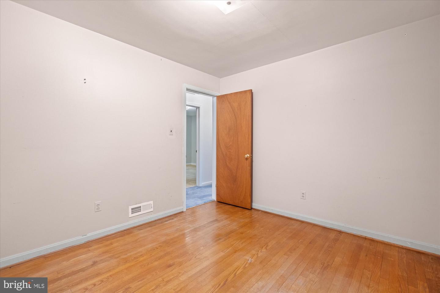 8316 Ashwood Dr Property Photo 20