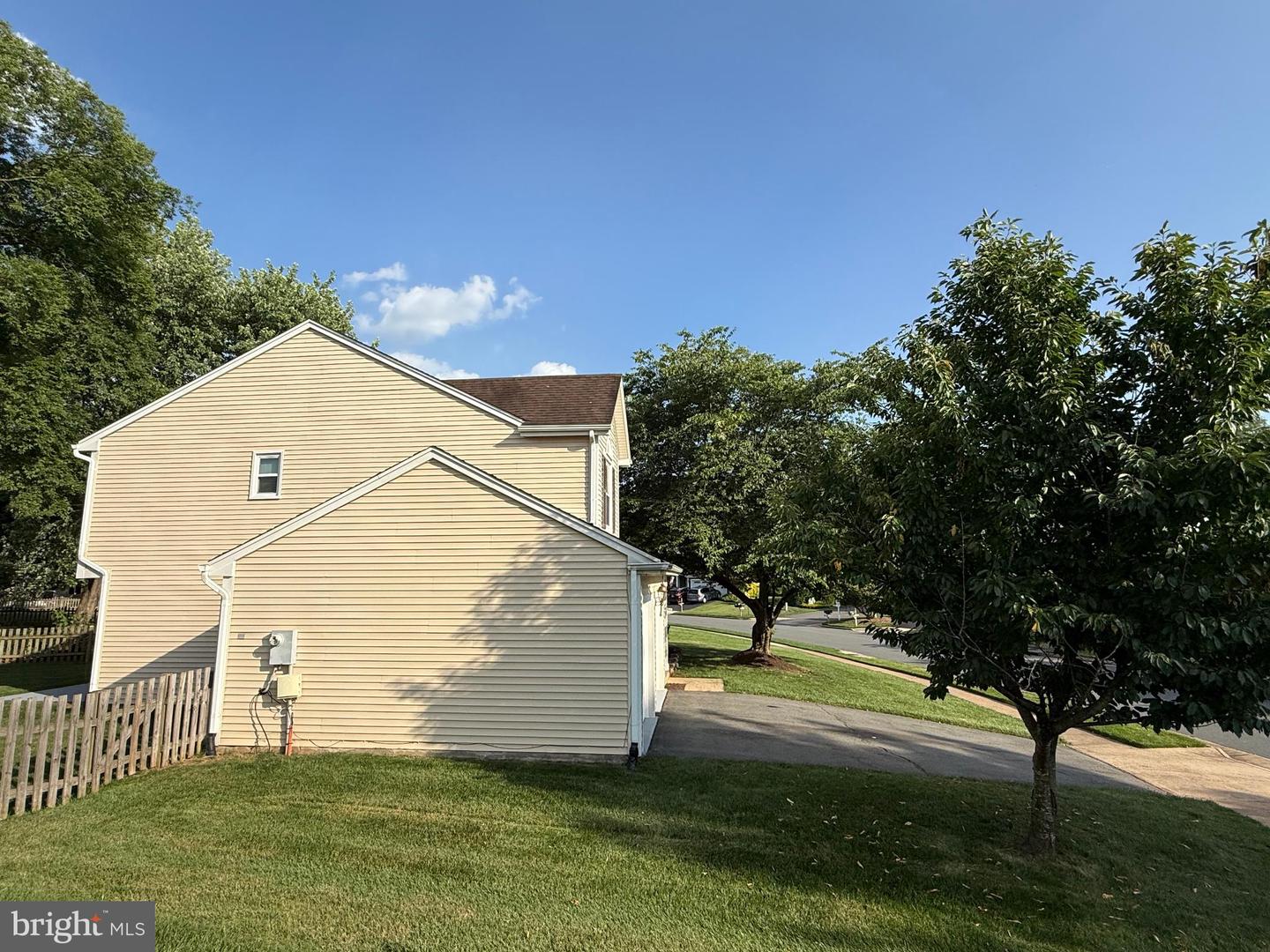 13146 Lazy Glen Ct Property Photo 4