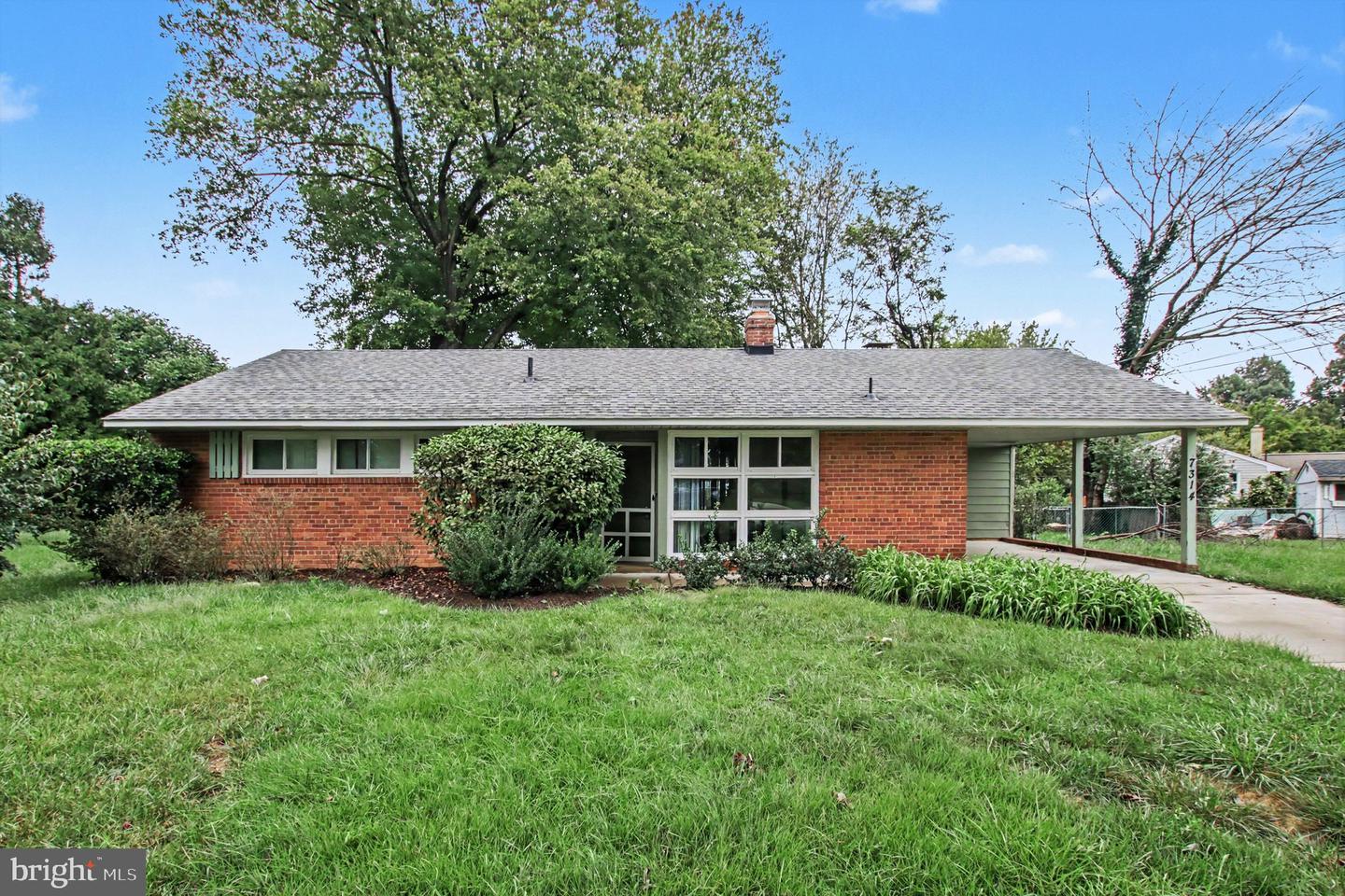 7314 Foxe Pl Property Photo 1