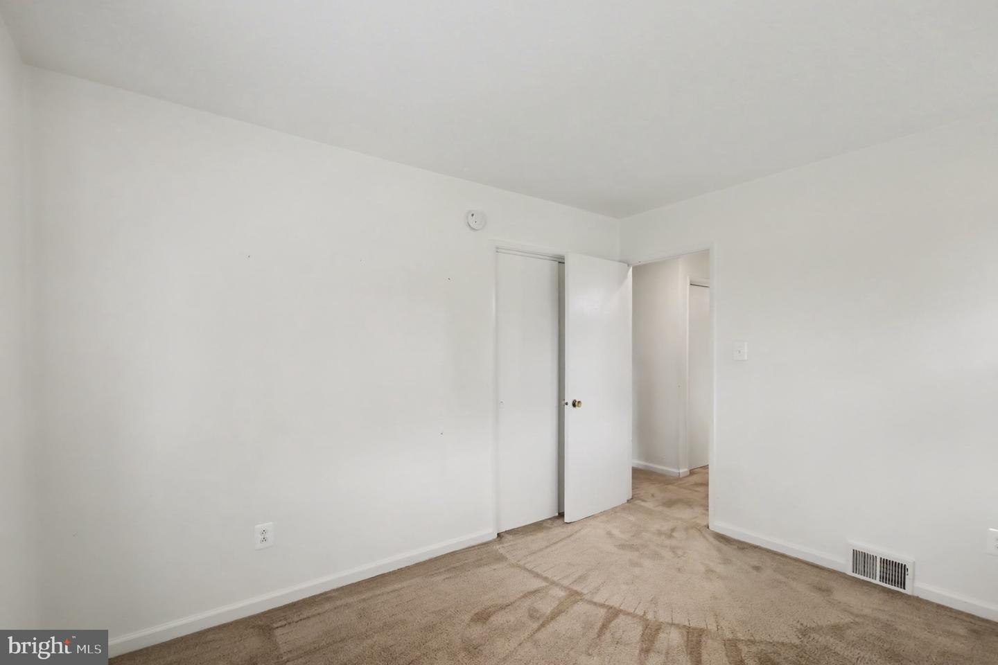 7314 Foxe Pl Property Photo 35