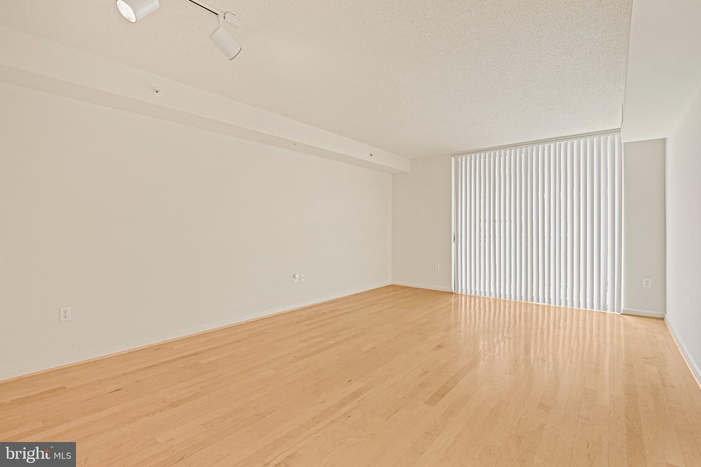 2726 Gallows Rd #417 Property Photo 14