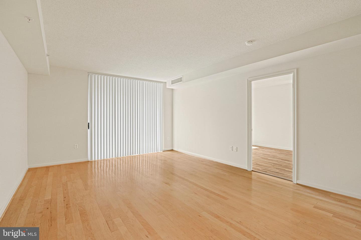 2726 Gallows Rd #417 Property Photo 15