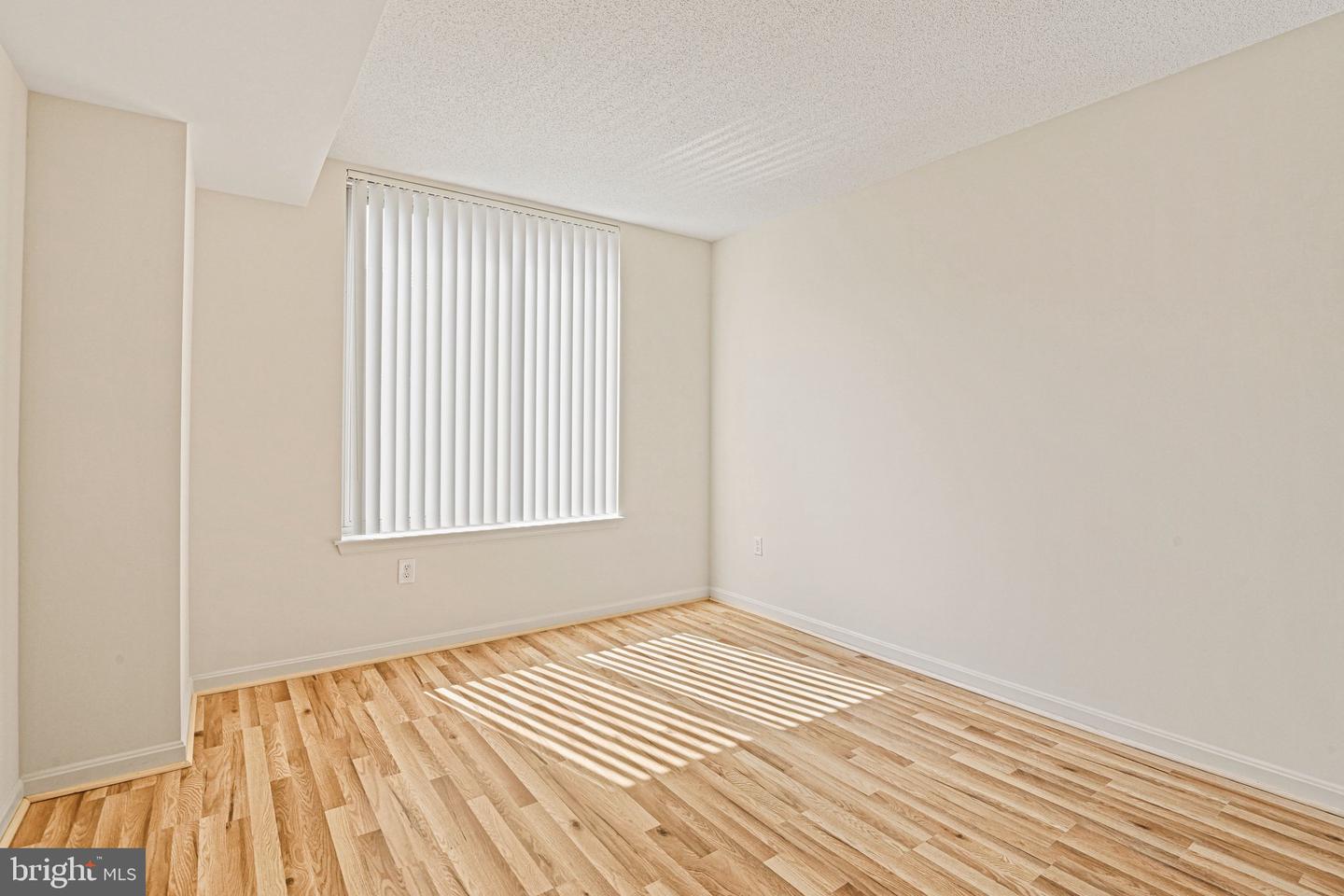 2726 Gallows Rd #417 Property Photo 18