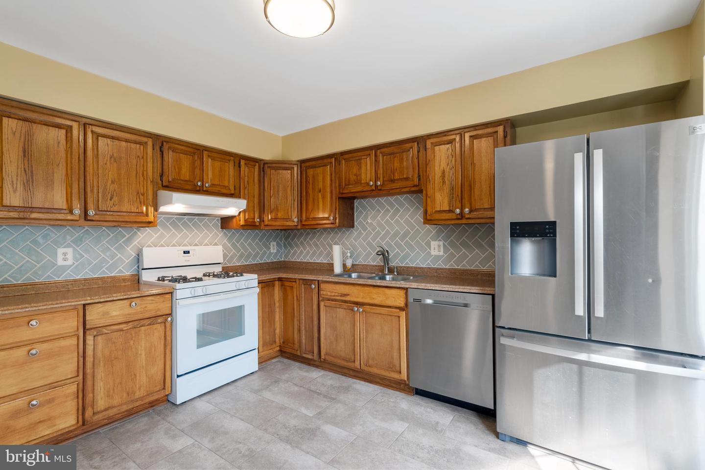 8608 Rocky Gap Ct Property Photo 4