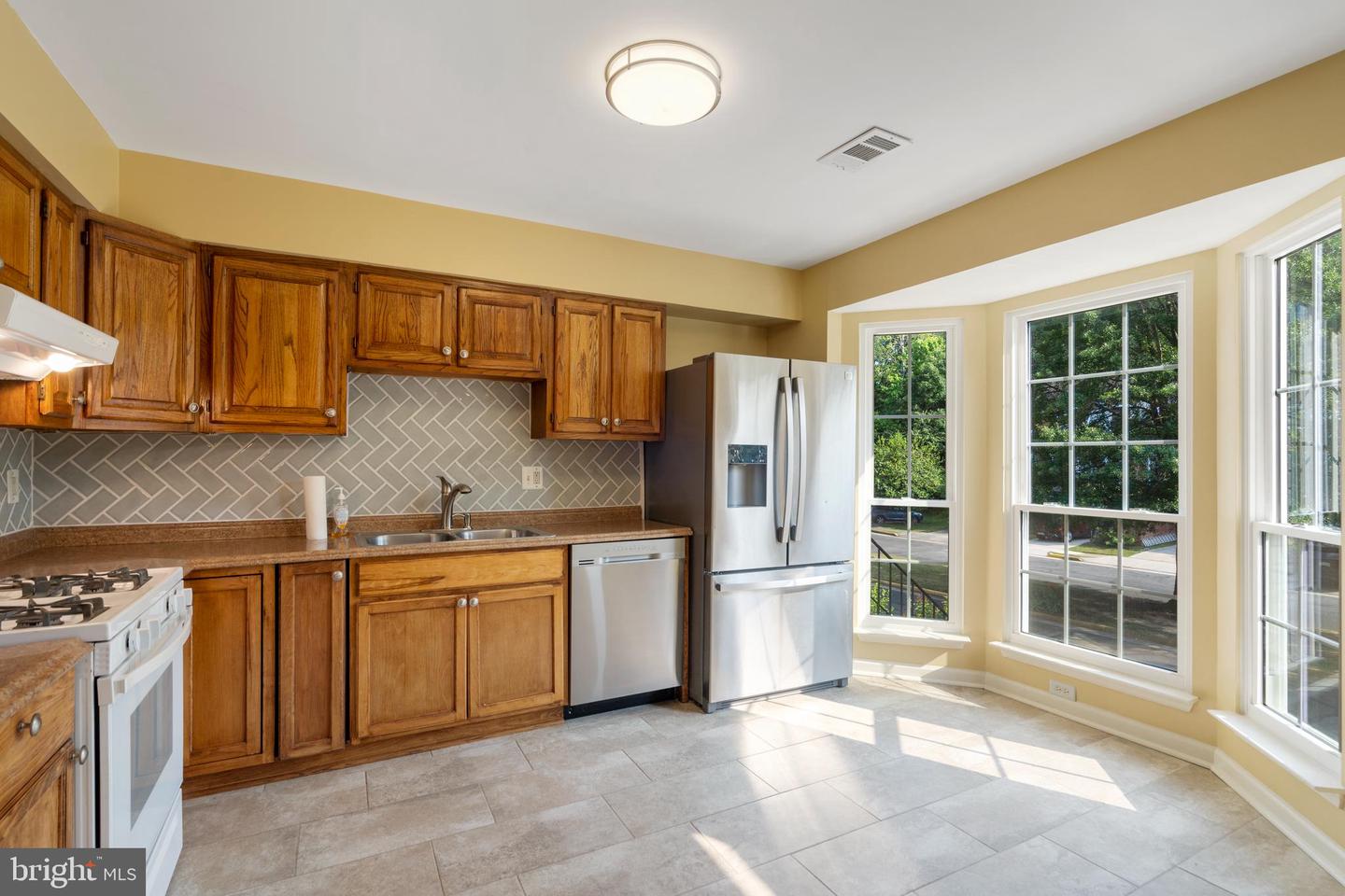 8608 Rocky Gap Ct Property Photo 6