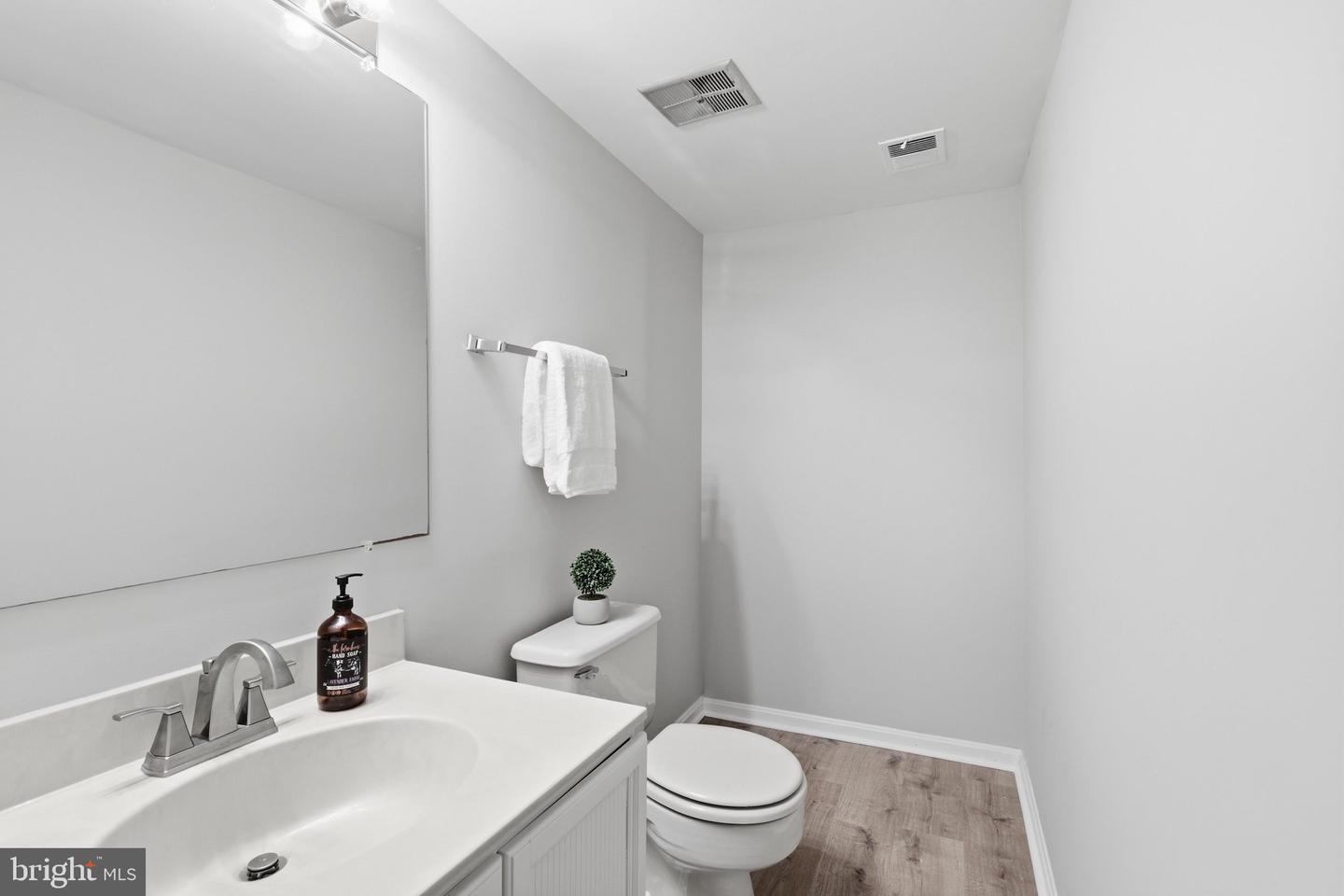 8646 Ivy Mint Ct Property Photo 30