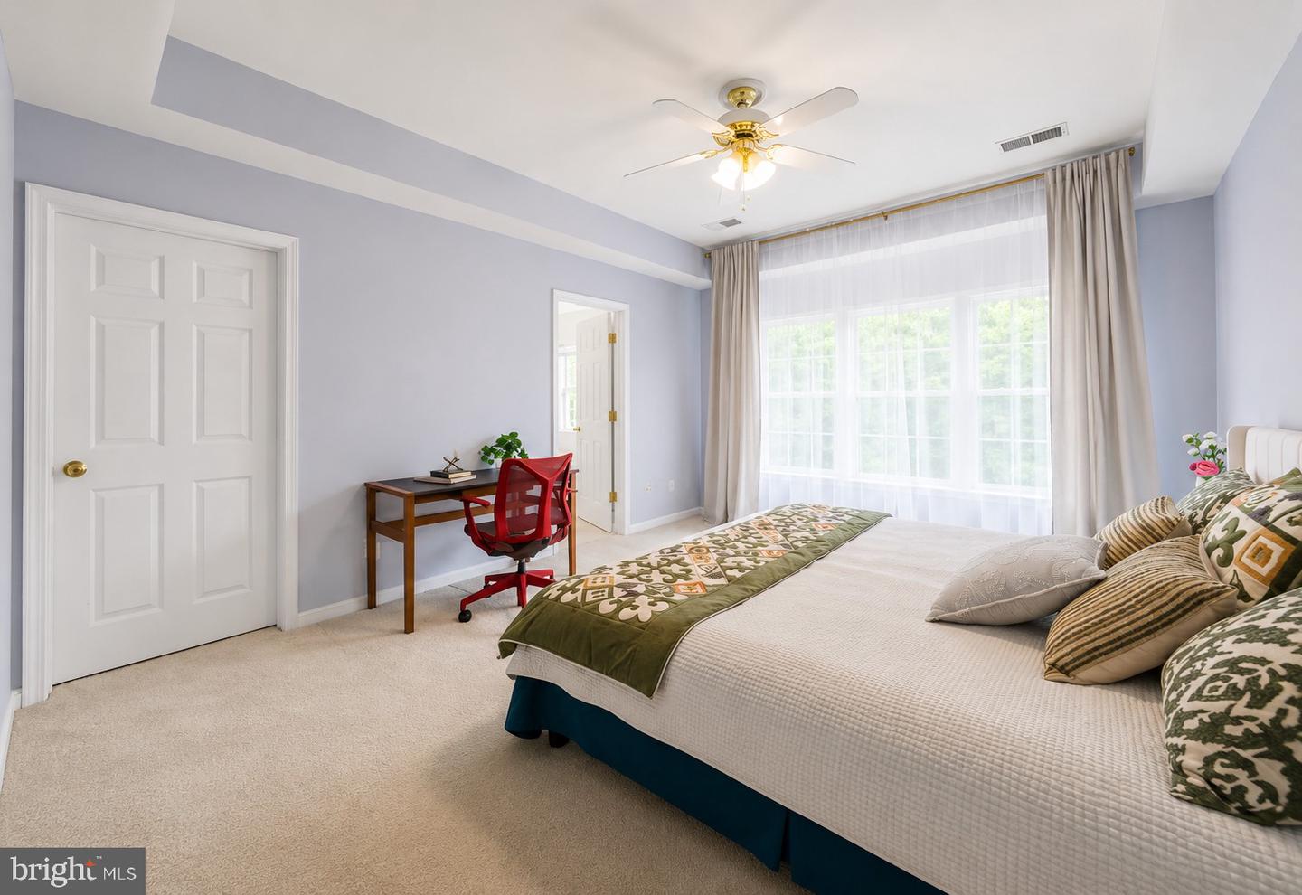 8570 Wyngate Manor Ct Property Photo 19