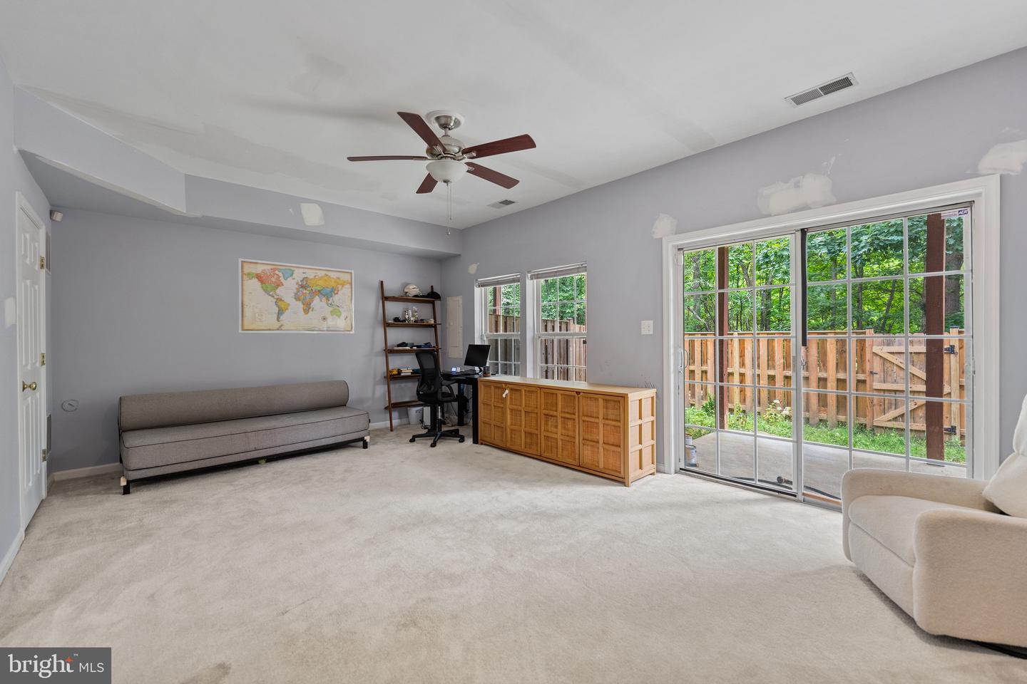 8570 Wyngate Manor Ct Property Photo 27