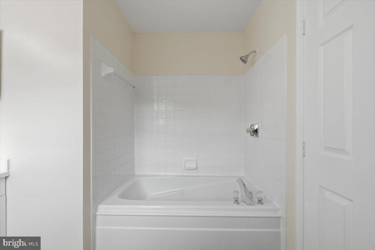 5610 Belleau Woods Ln Property Photo 26