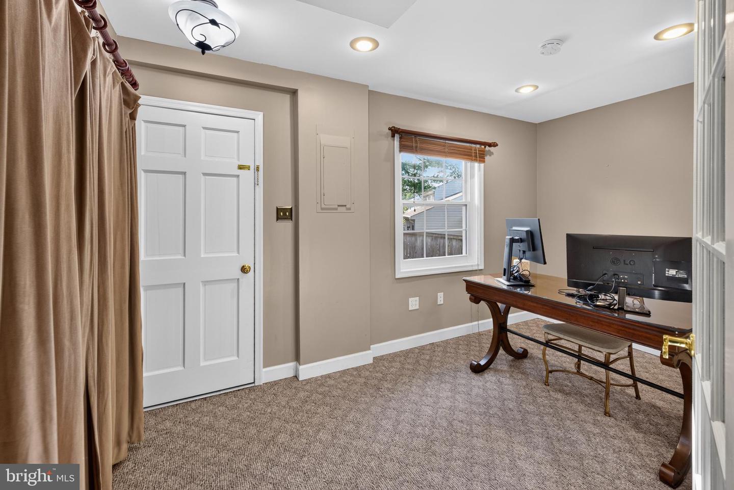 7901 Laural Valley Way Property Photo 42