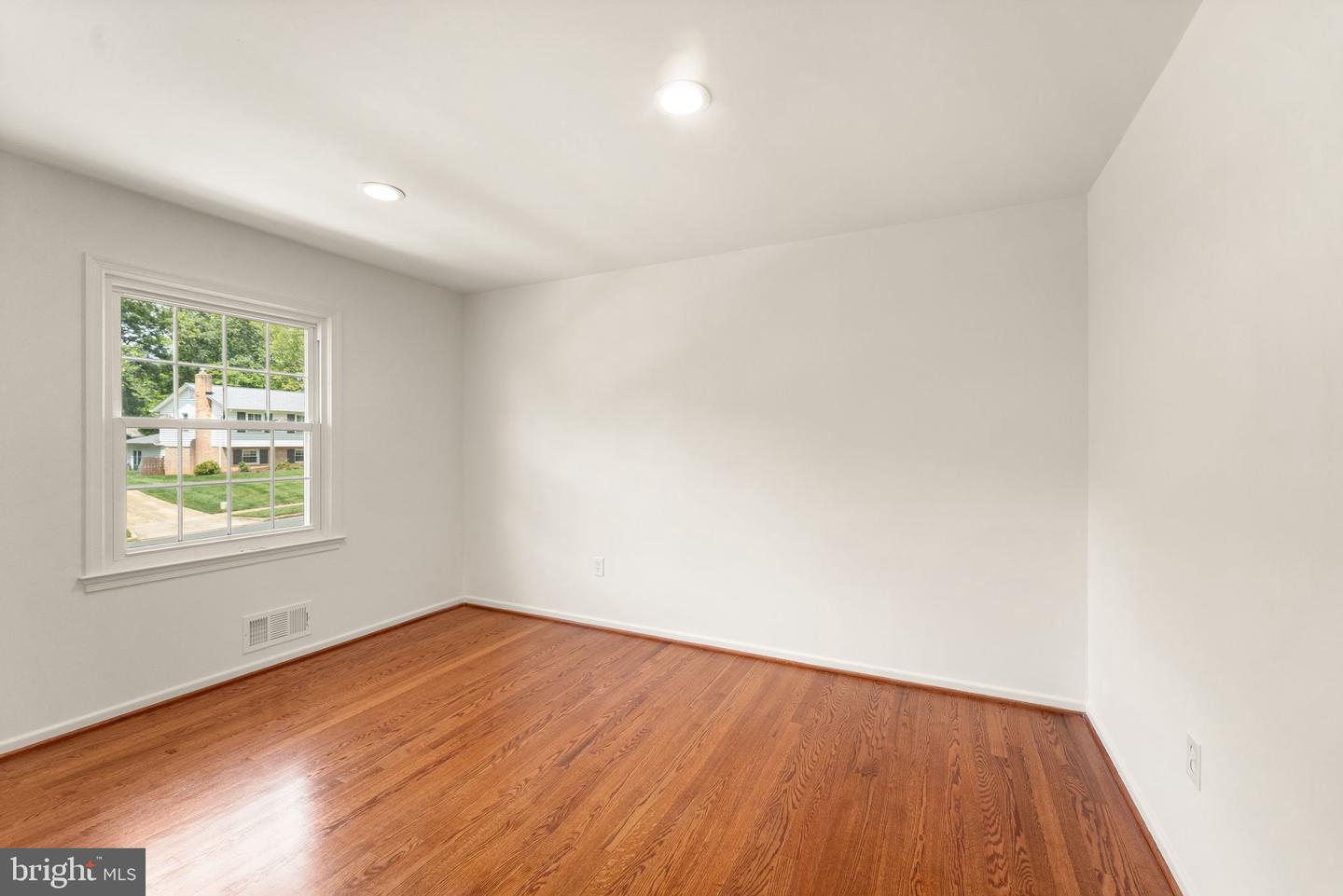 5012 Portsmouth Rd Property Photo 32