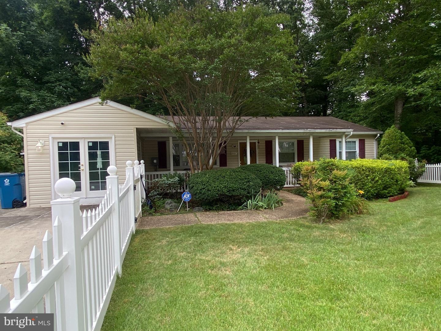 8007 Orange Plank Rd Property Photo 1