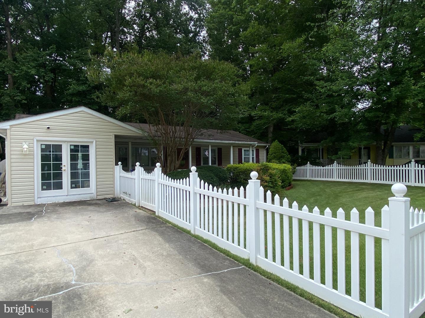 8007 Orange Plank Rd Property Photo 7