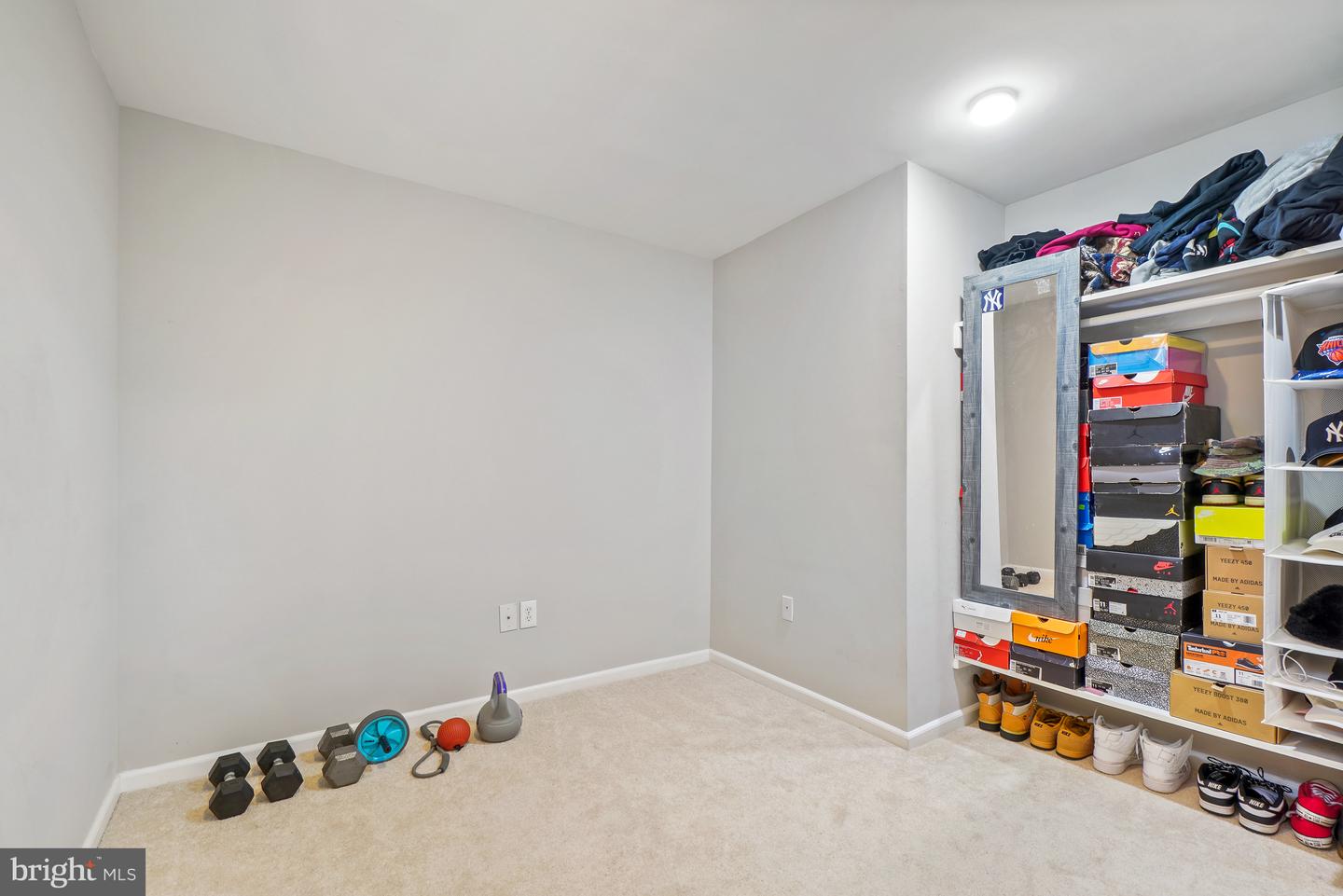 6802 Derrell Ct Property Photo 24
