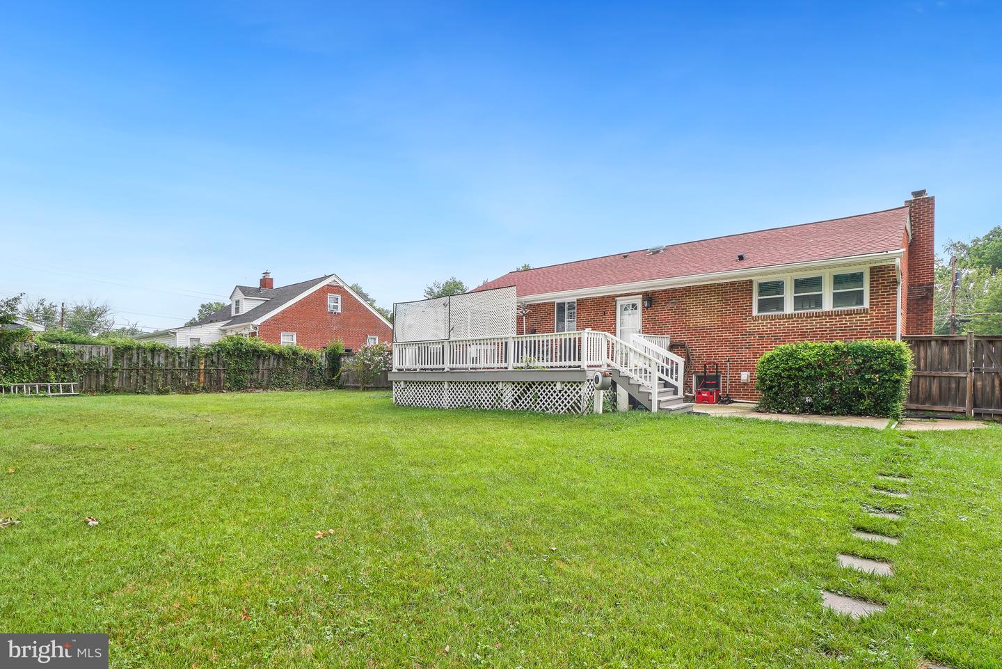 6802 Derrell Ct Property Photo 30