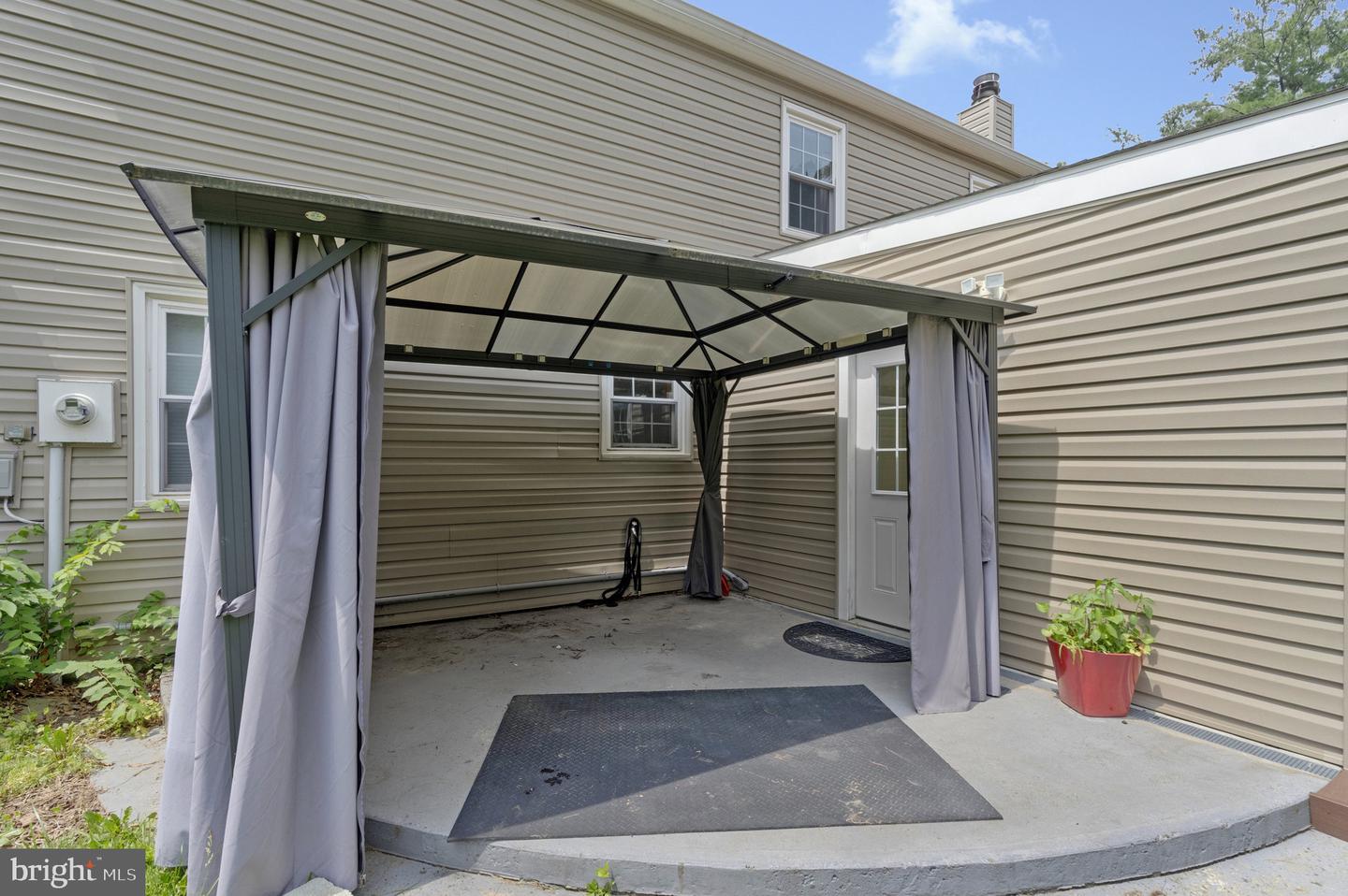1107 Treeside Ln Property Photo 41