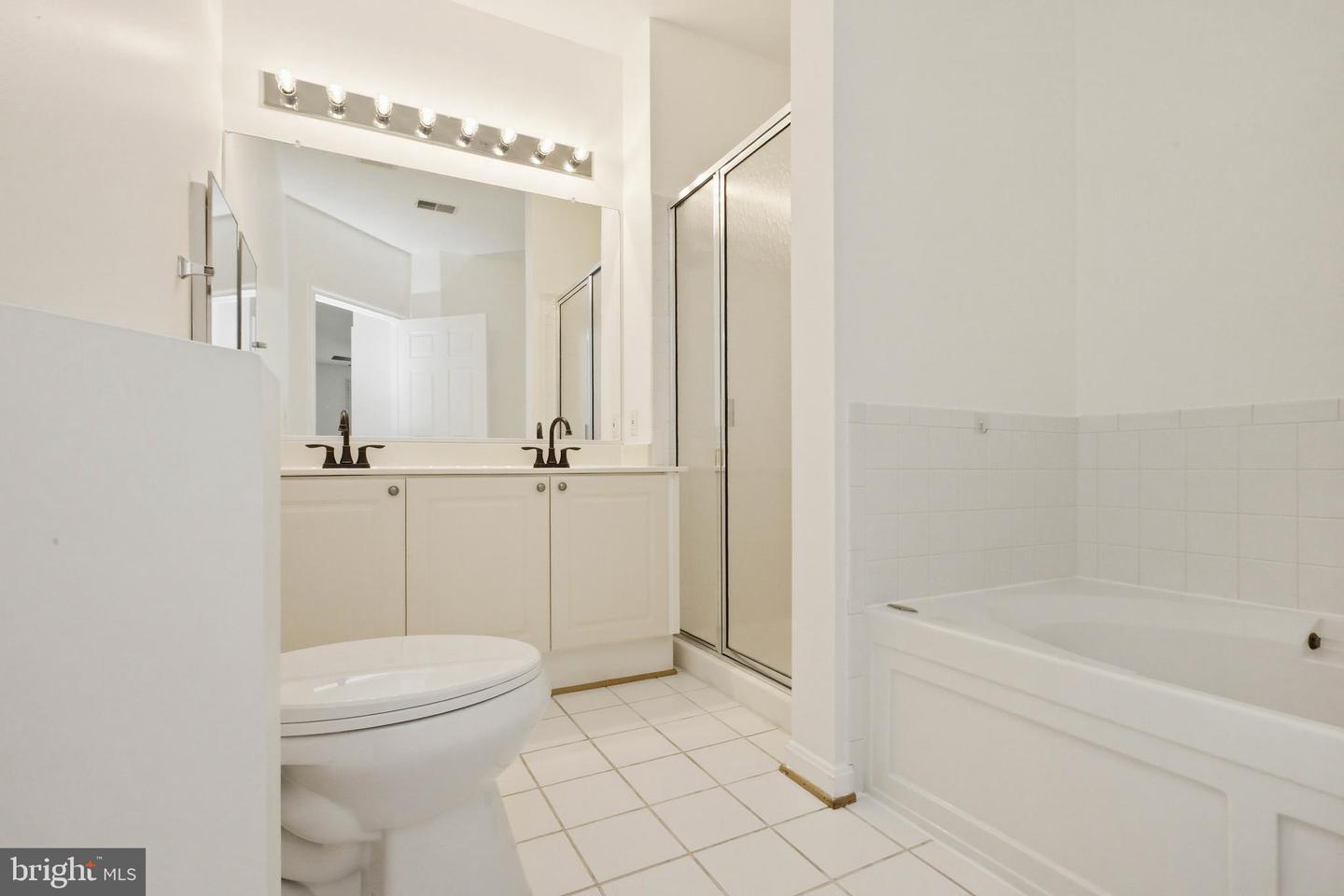 2711 Bellforest Ct #305 Property Photo 21