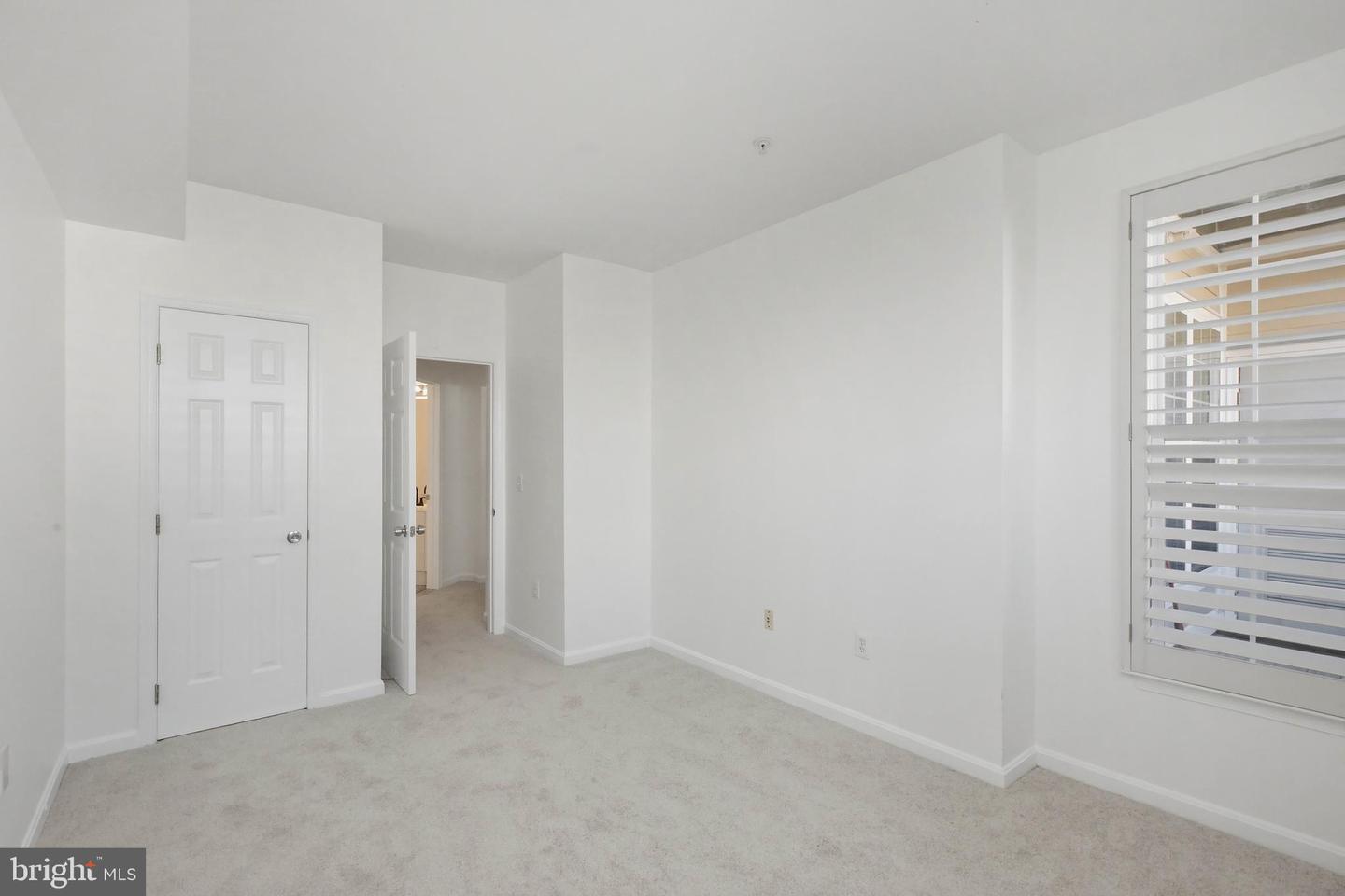 2711 Bellforest Ct #305 Property Photo 25