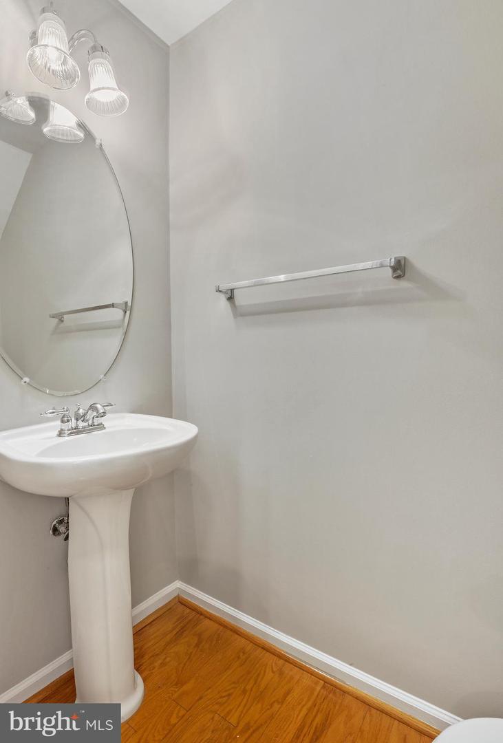 4455 Beacon Grove Cir #706a Property Photo 9