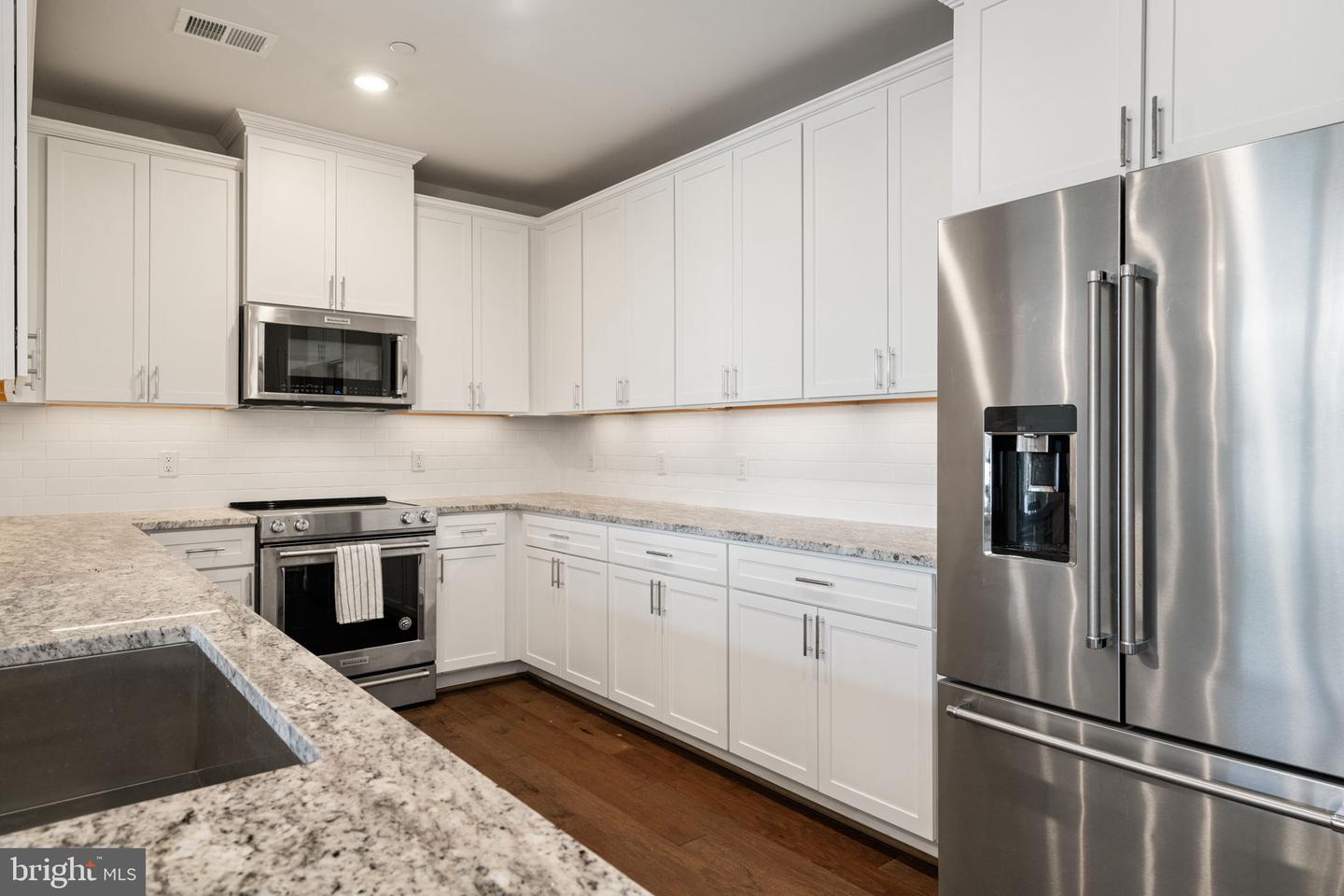 2960 Vaden Dr #2-413 Property Photo 18