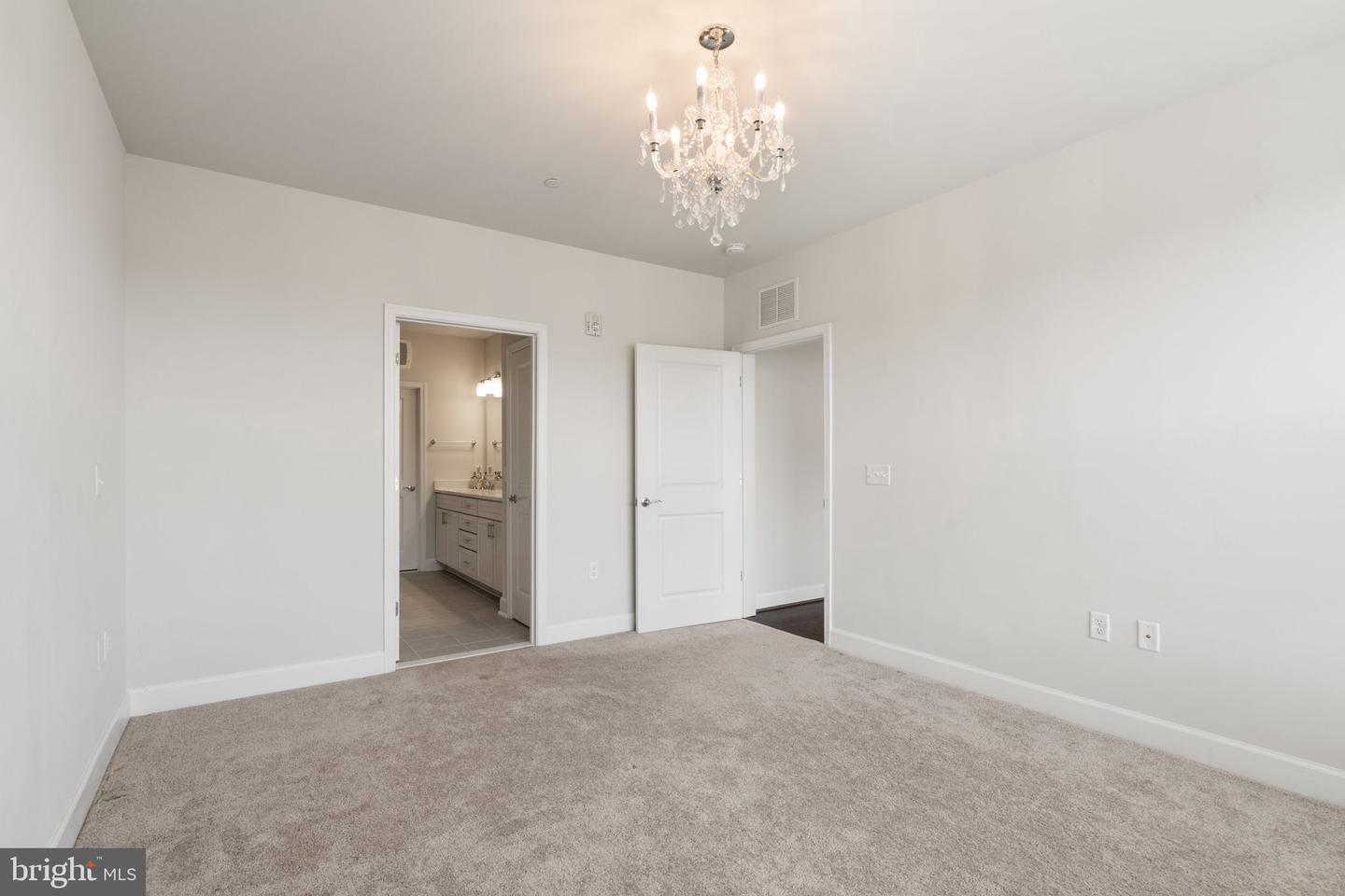 2960 Vaden Dr #2-413 Property Photo 27