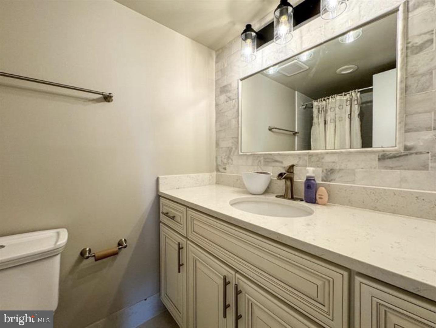 8340 Greensboro Dr #708 Property Photo 15