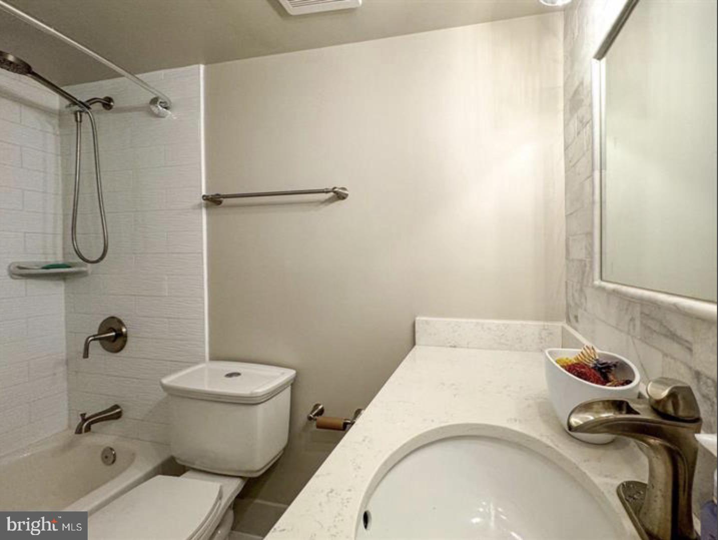 8340 Greensboro Dr #708 Property Photo 16