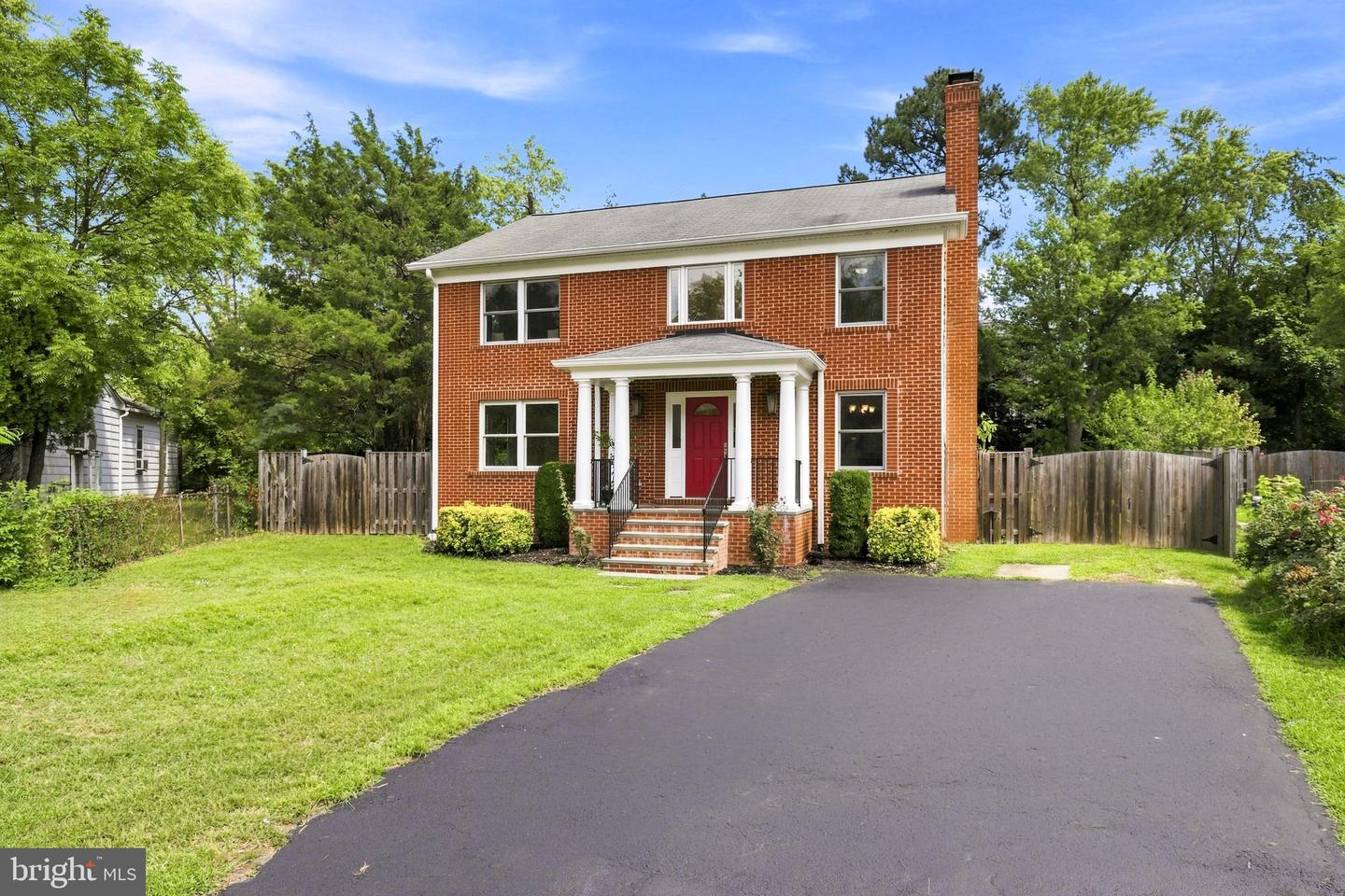 6268 Wills St Property Photo 4
