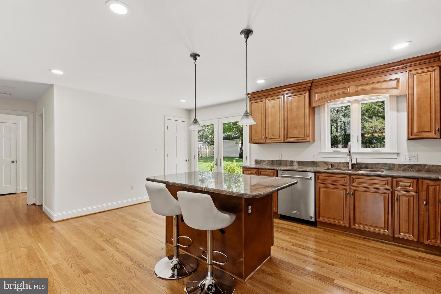 6268 Wills St Property Photo 16