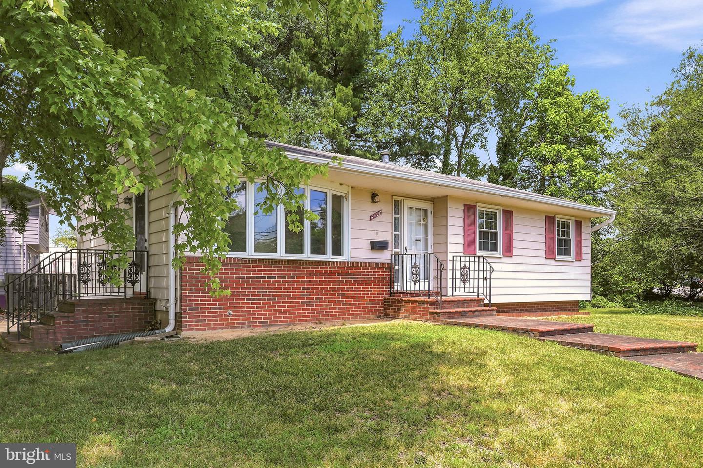 6426 Deepford St Property Photo 1