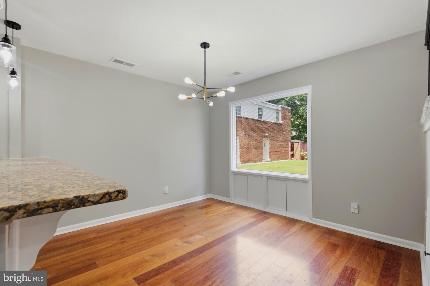 1224 Magnolia Ln Property Photo 11