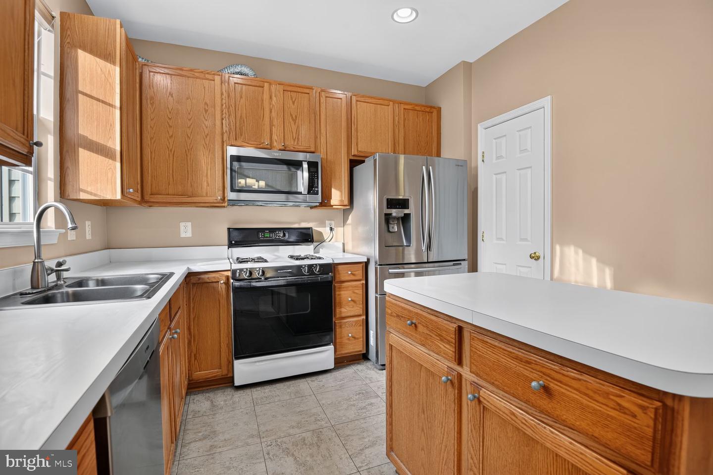13225 Rolling Plains Ct Property Photo 12