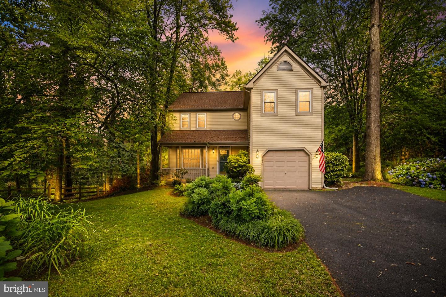 1649 Bennington Hollow Ln Property Photo 1