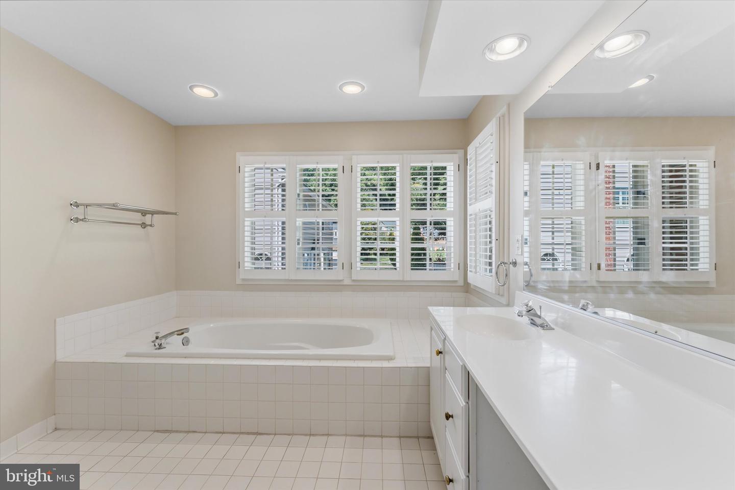 13004 Graphite Ct Property Photo 36