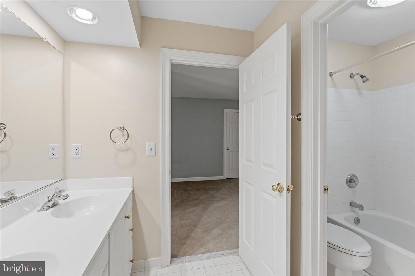 13004 Graphite Ct Property Photo 42