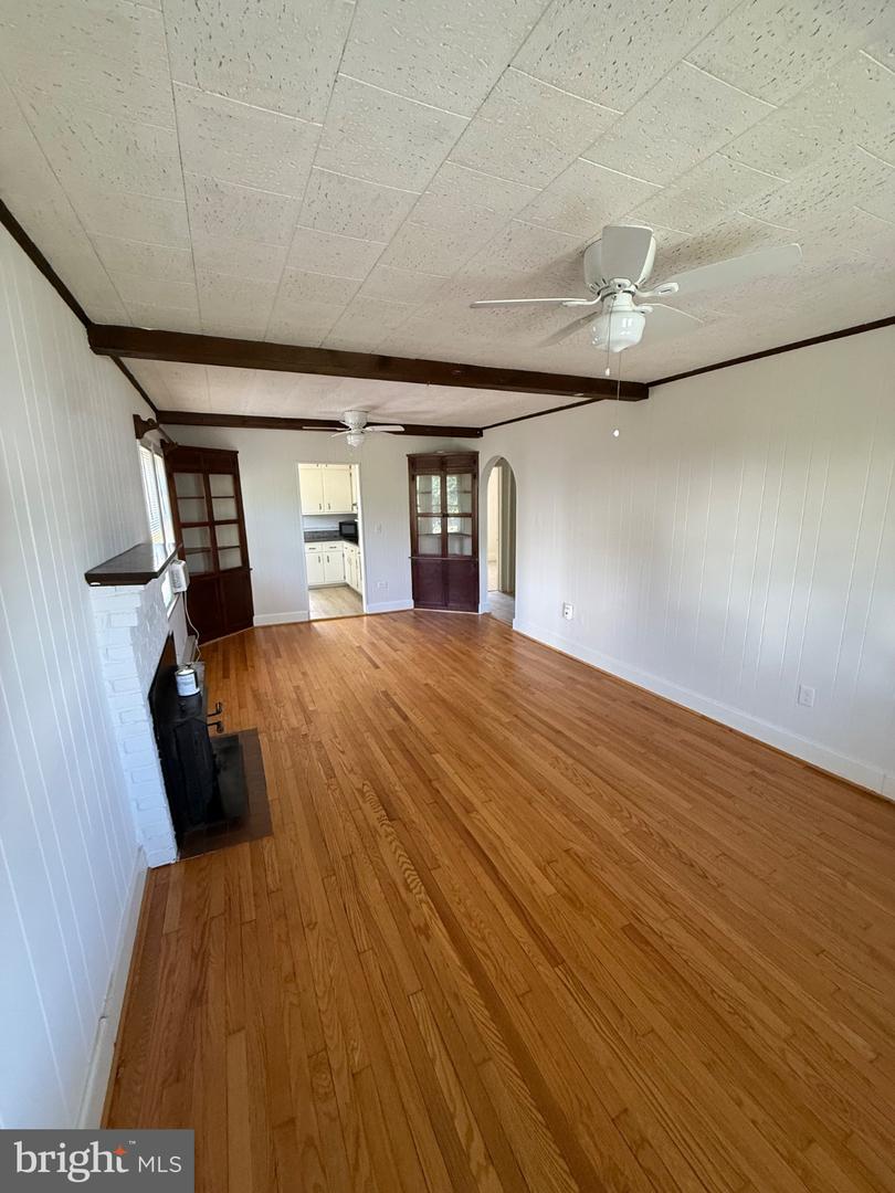 1131 Marion Ave Property Photo 2