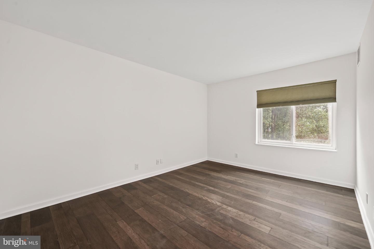 8370 Greensboro Dr #402 Property Photo 12