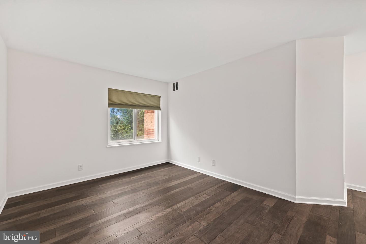 8370 Greensboro Dr #402 Property Photo 13