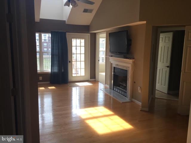 2701 Bellforest Ct #403 Property Photo 7