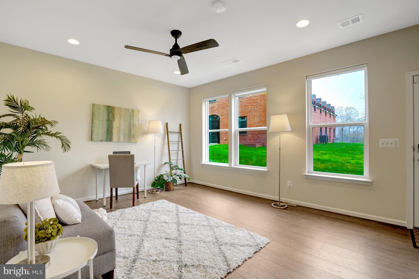 8374 Sallyport St Property Photo 3