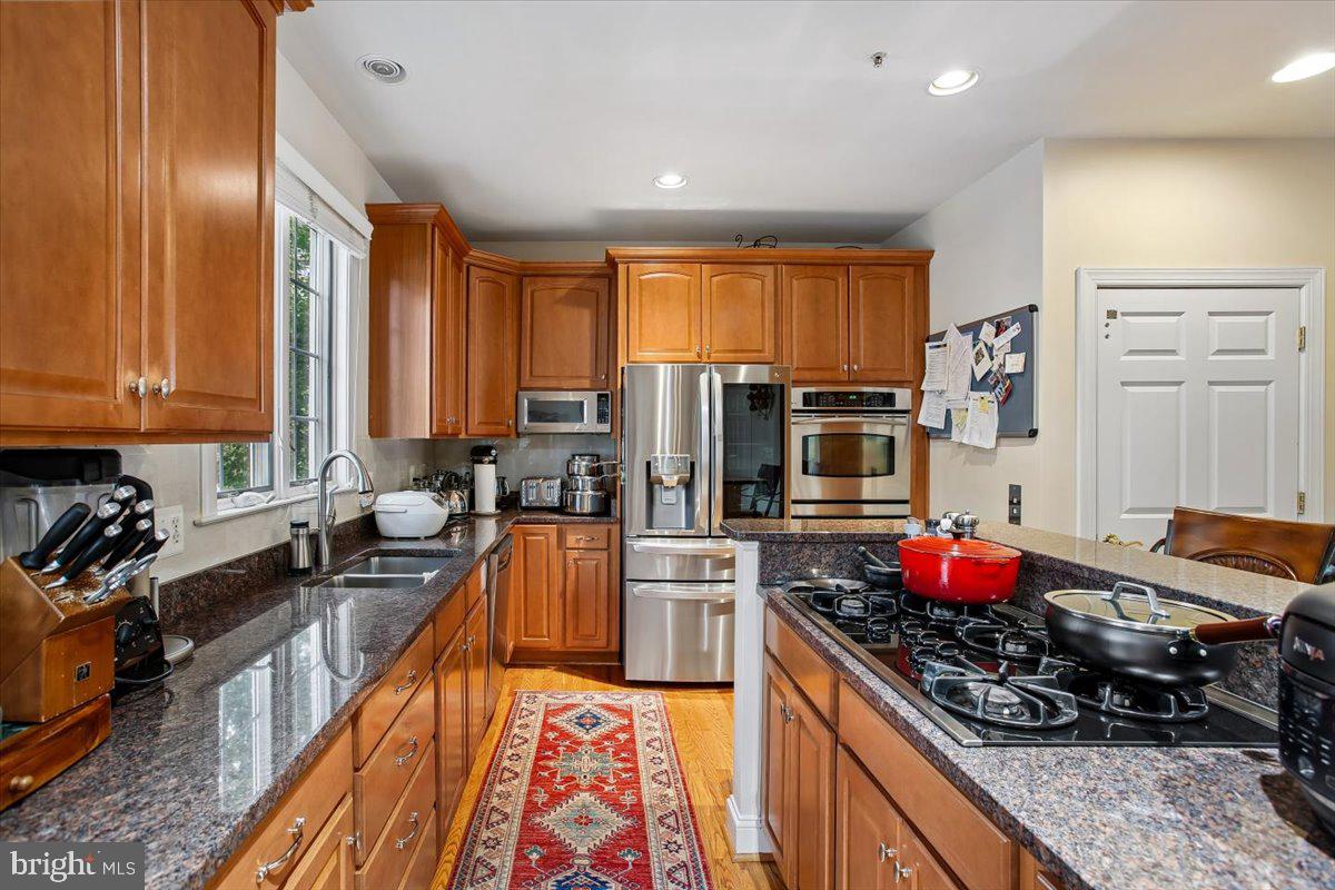 1309 Mclean Crest Ct Property Photo 11