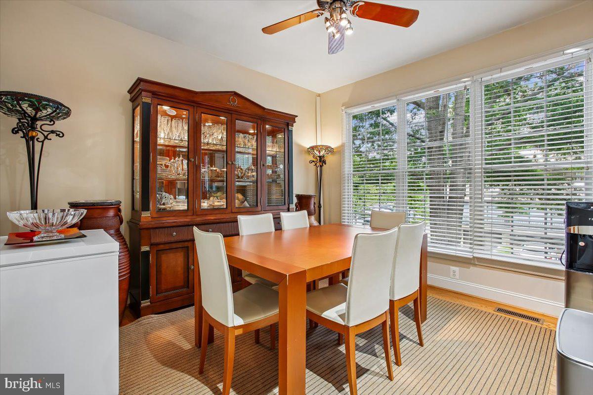 1309 Mclean Crest Ct Property Photo 17