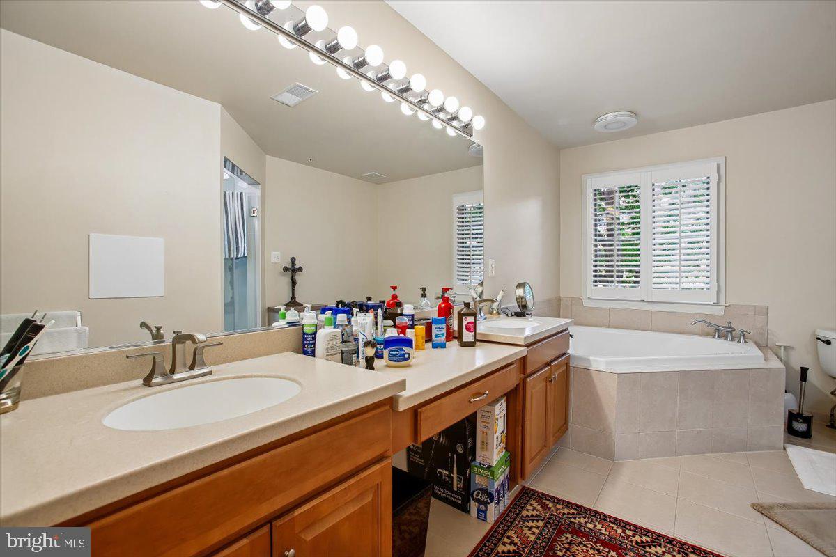 1309 Mclean Crest Ct Property Photo 24