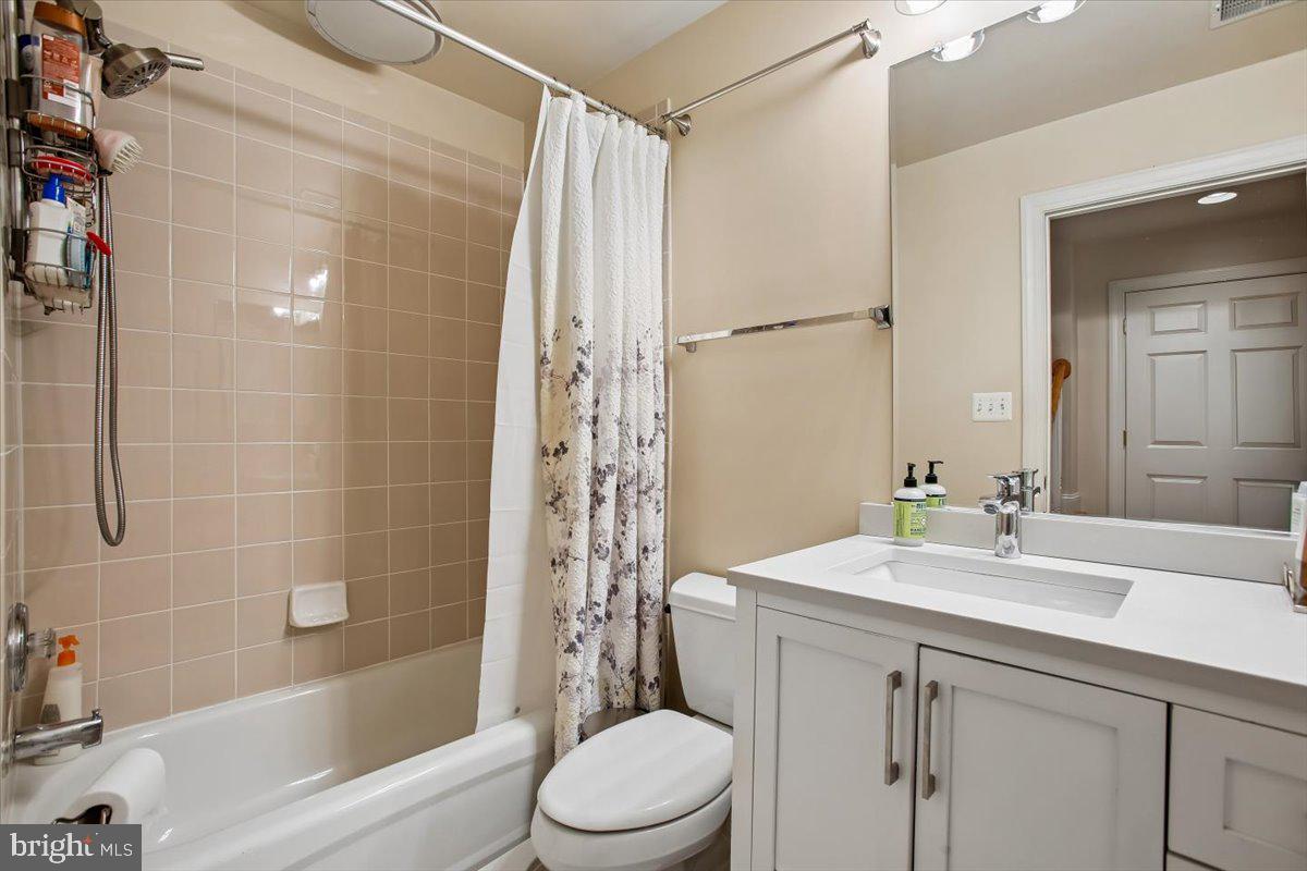 1309 Mclean Crest Ct Property Photo 28
