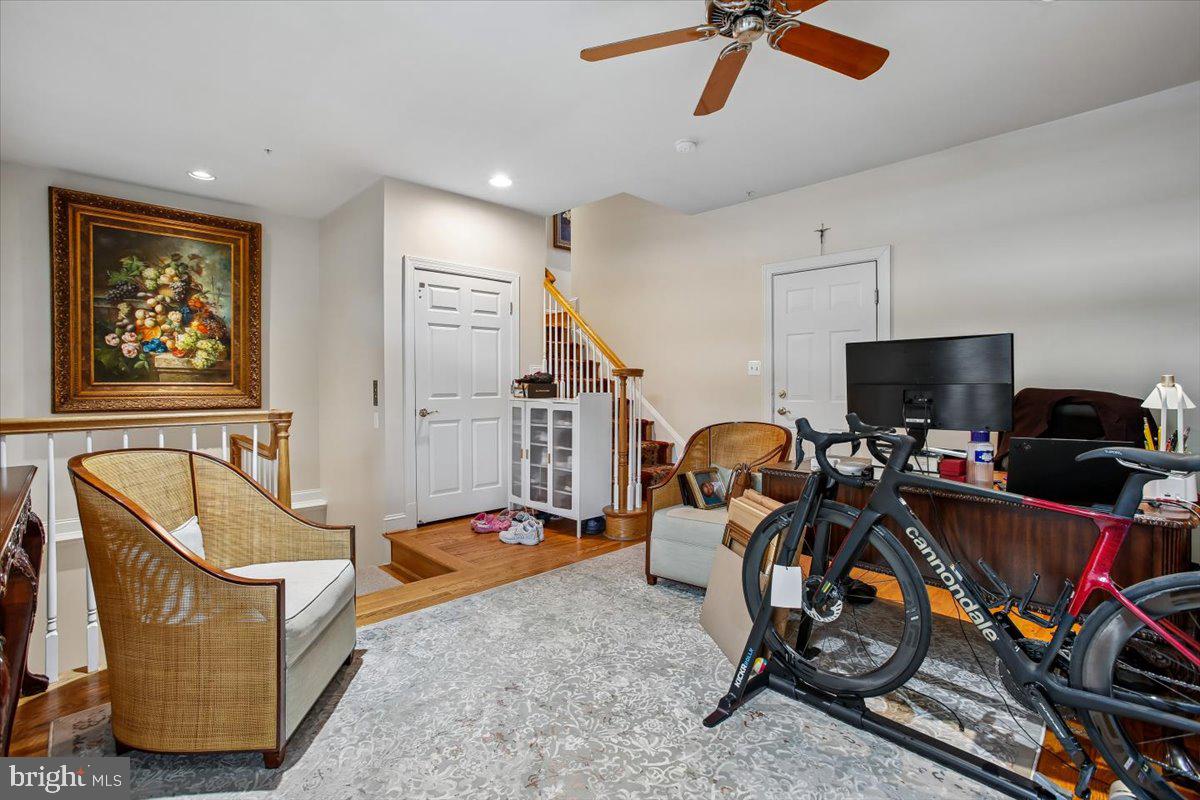 1309 Mclean Crest Ct Property Photo 39