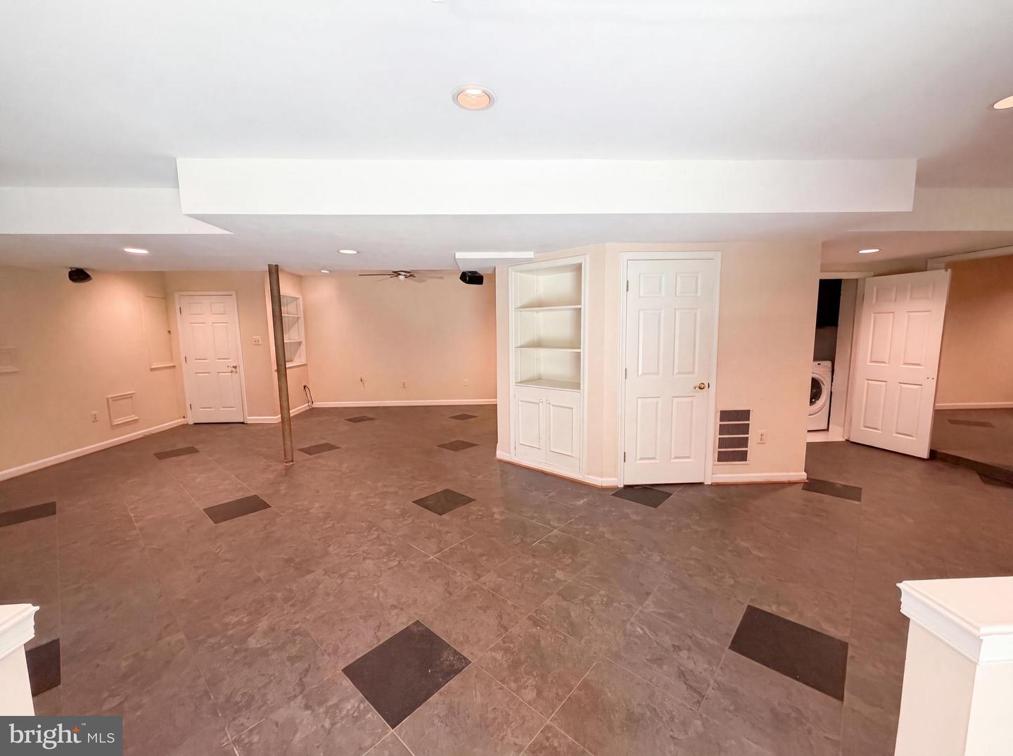 4819 Powell Rd Property Photo 44