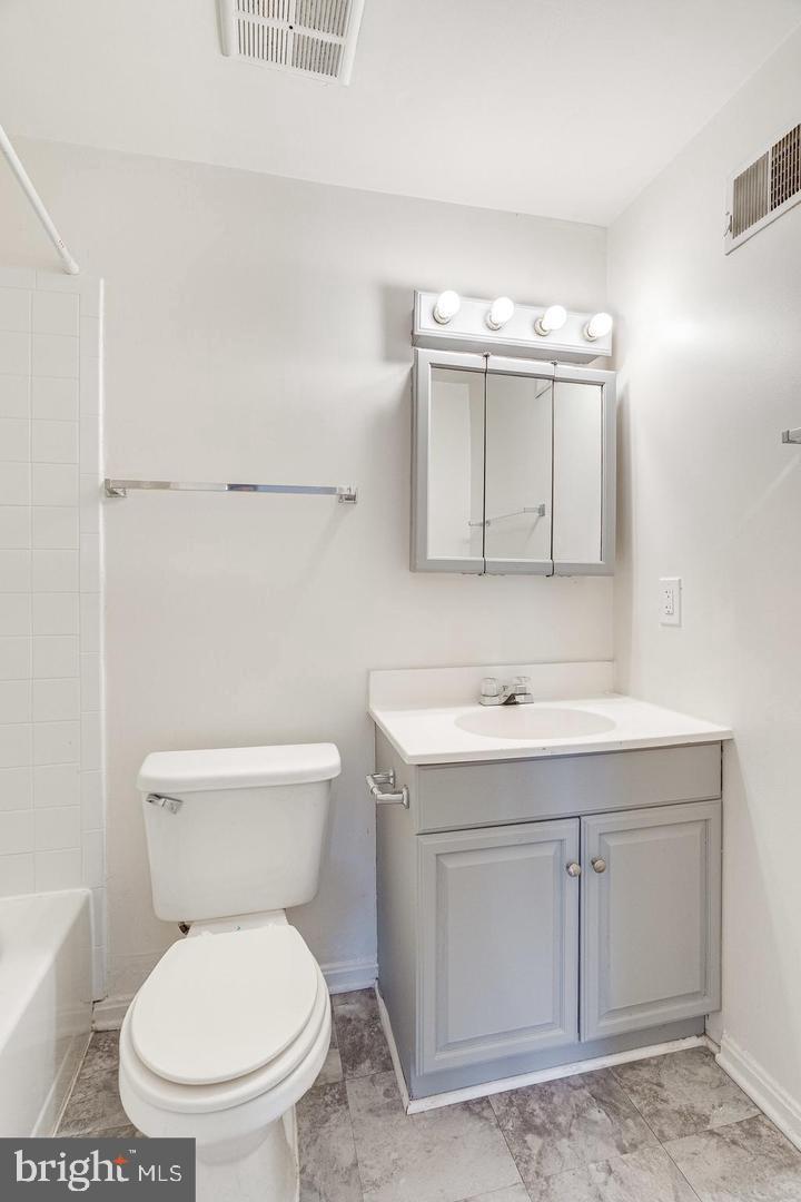 4418 Pembrook Village Dr #121 Property Photo 22