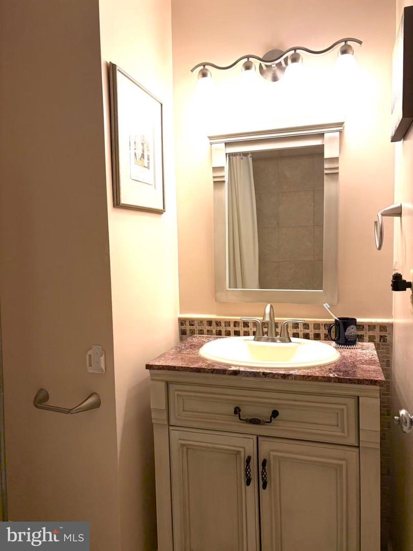 6903 Compton Valley Ct Property Photo 27
