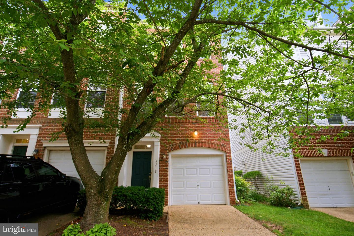 5312 Chieftain Cir Property Photo 1